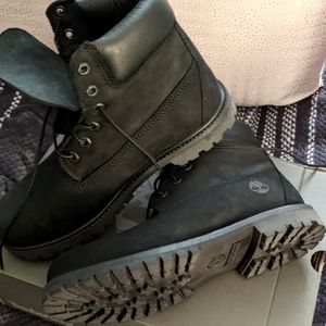 Timberland Premium black nubuck leather boots women's sz 10